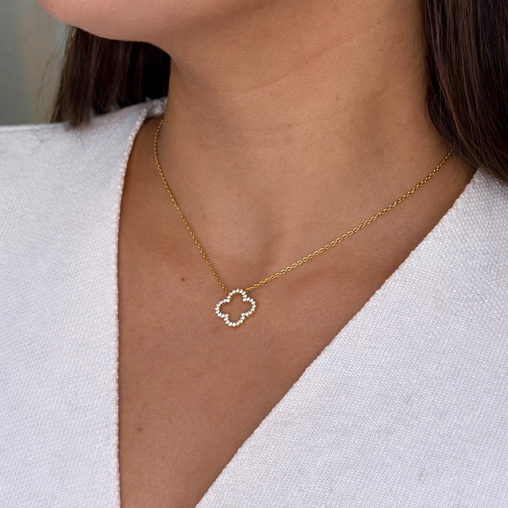 COLLIER MIA